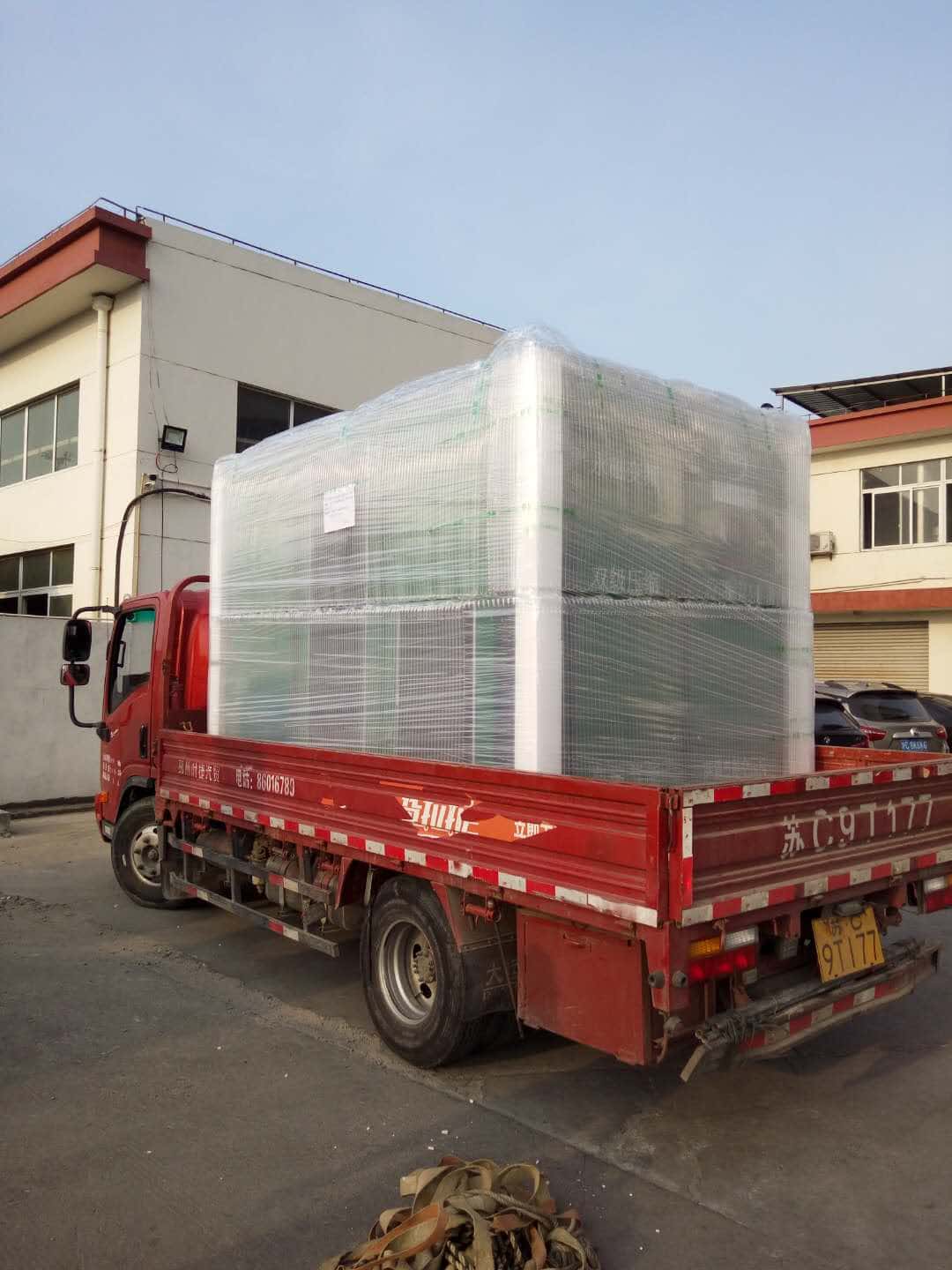 薩震節(jié)能空壓機(jī)